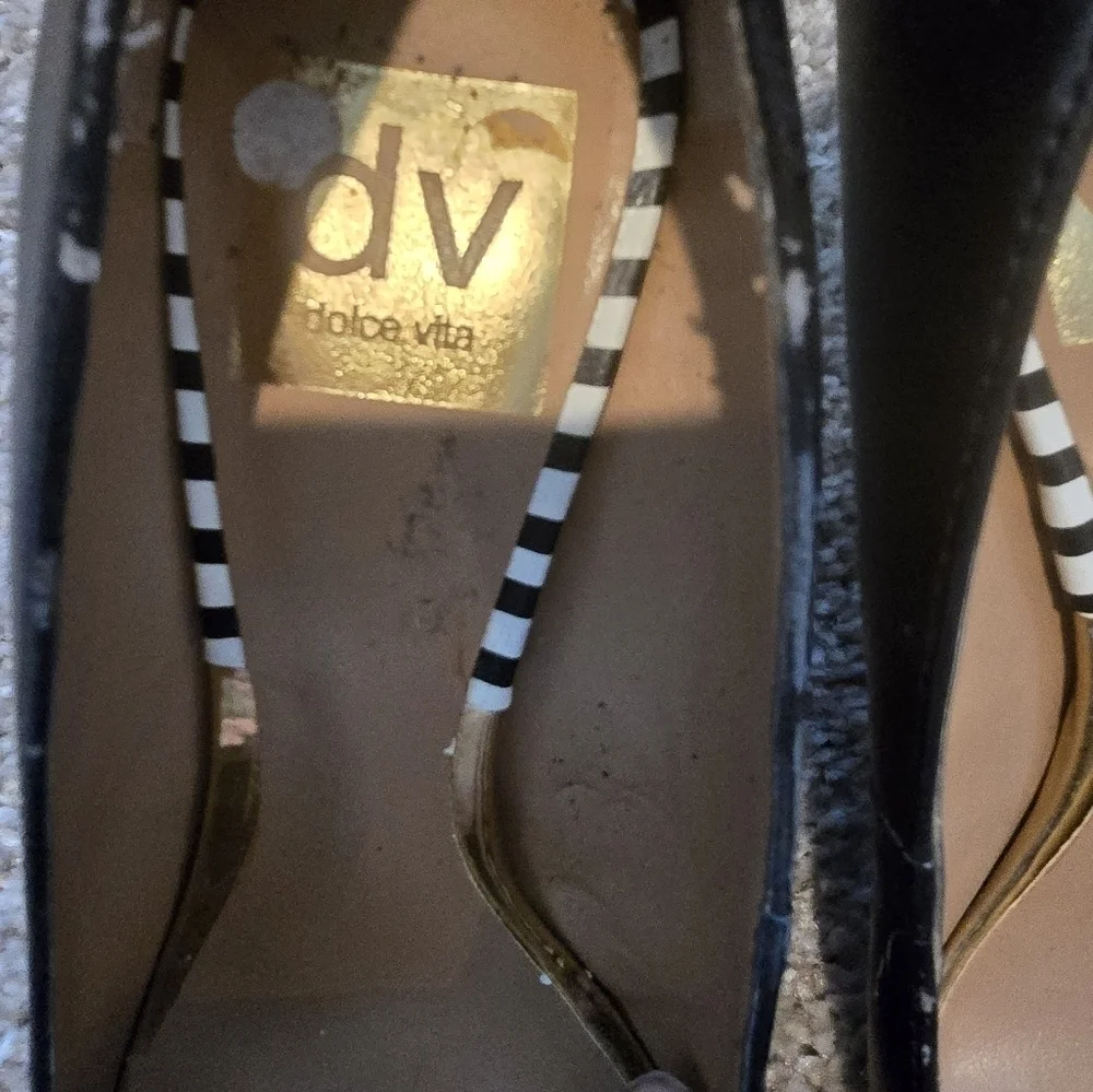 DV by Dolce Vita Women's Black Pumps